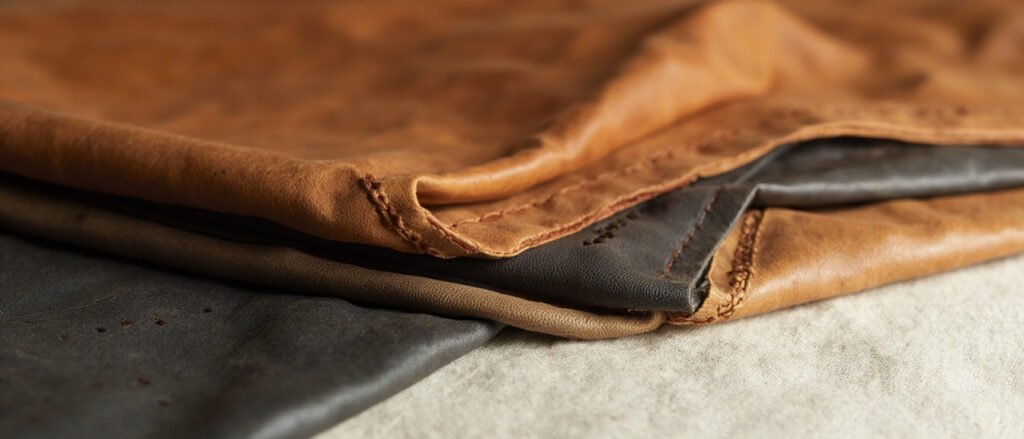 Cuirs automobile et ameublement, perforation et aniline, panorama textile doux.